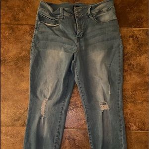 Womens Jean capris distressed size 12 capri pants